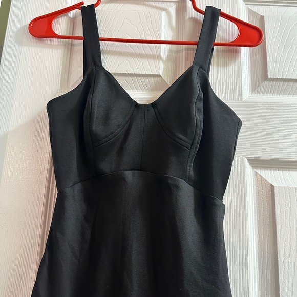 Express Elegant Black Sleeveless Midi Dress - Picture 3 of 7